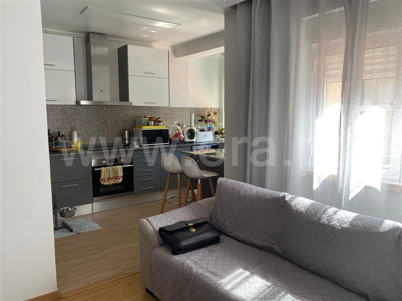 Apartamento T2 / Amadora, Venteira