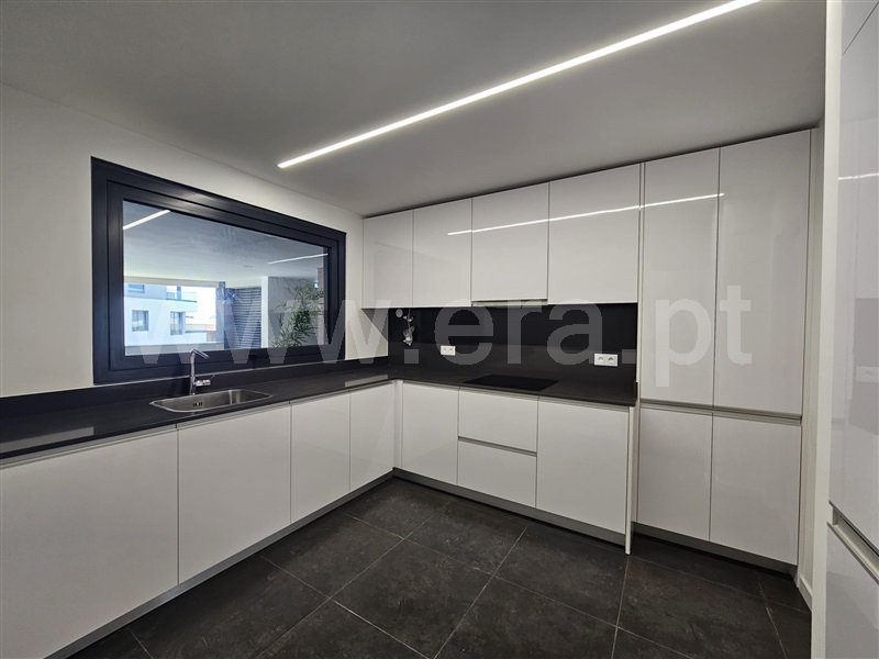 Apartamento T2 / Amadora, Venteira