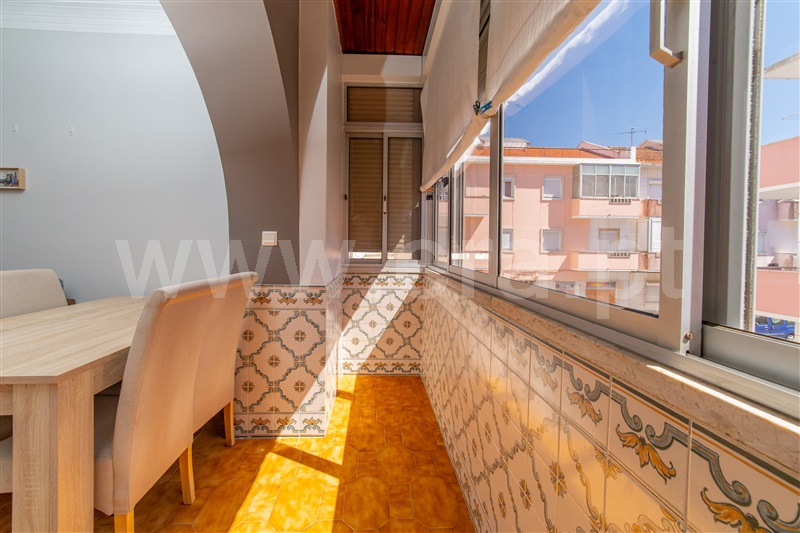 Apartamento T2 à venda em Venteira, Amadora — foto 5