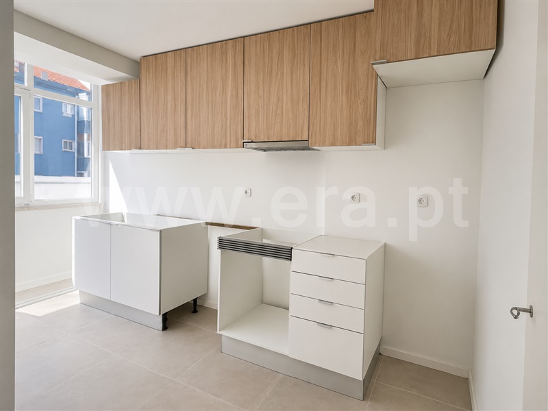 Apartamento T2 / Amadora, Venteira