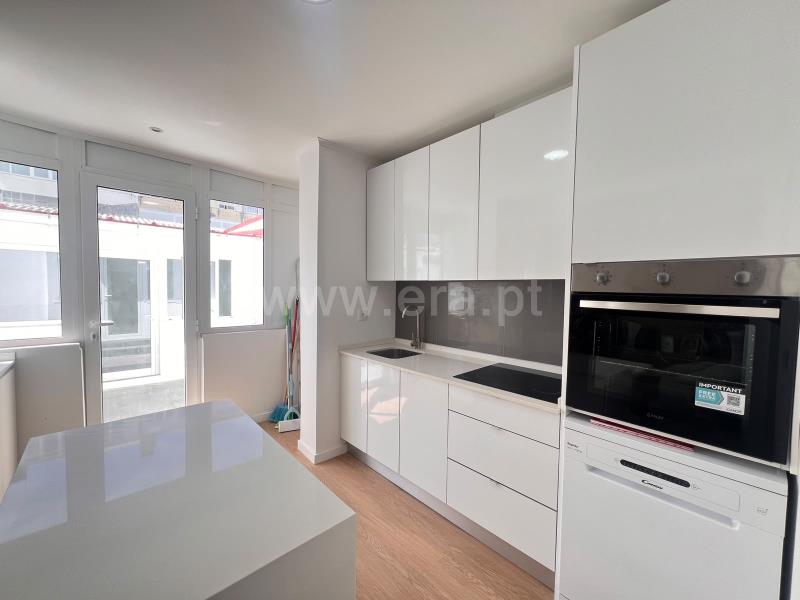 Apartamento T2 / Amadora, Venteira