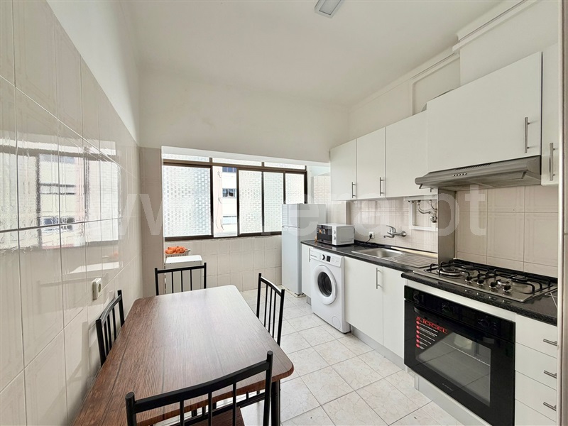 Apartamento T2 / Barreiro, Alto do Seixalinho / Tribunal