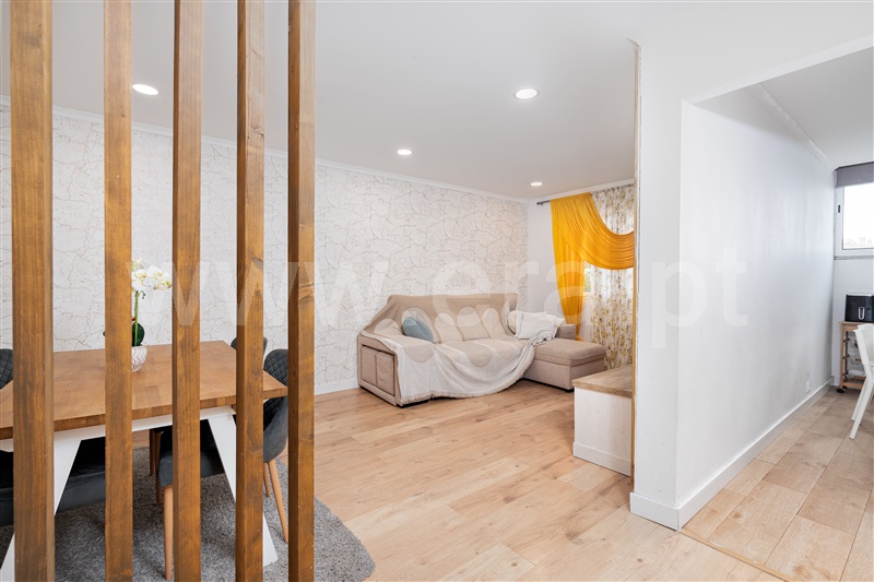 Apartamento T2, Santo António da Charneca, Barreiro (Foto 4 de 16)