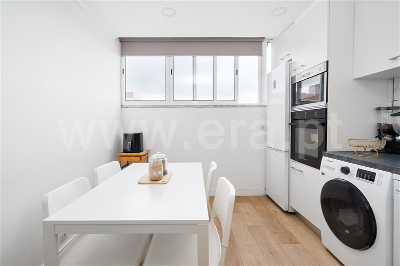 Apartamento T2, Santo António da Charneca, Barreiro (Foto 8 de 16)