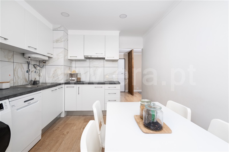 Apartamento T2, Santo António da Charneca, Barreiro (Foto 9 de 16)