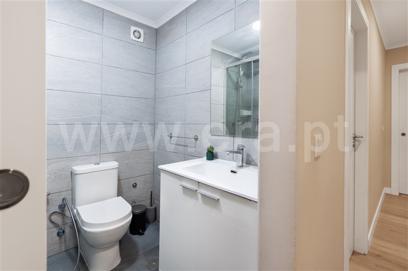 Apartamento T2, Santo António da Charneca, Barreiro (Foto 12 de 16)