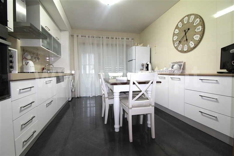 Apartamento T2 / Bombarral, Bombarral e Vale Covo