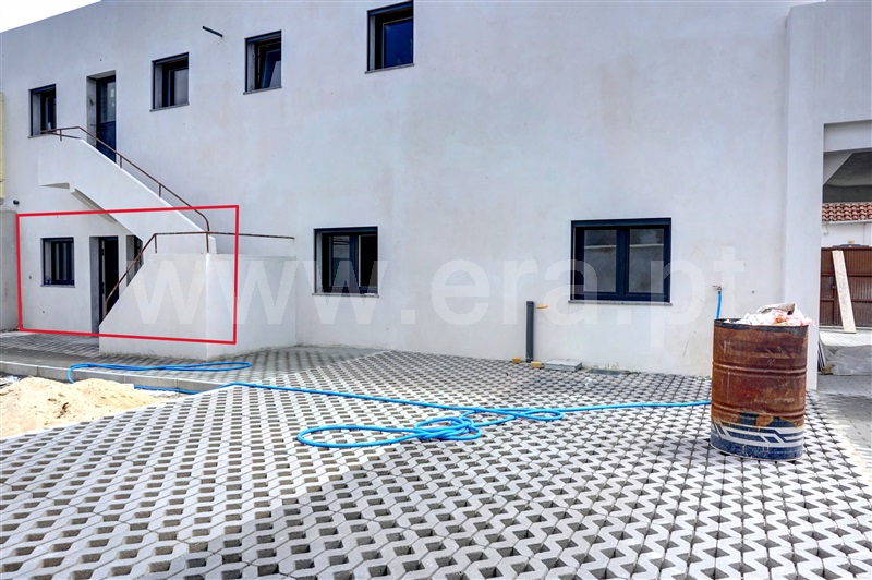 Apartamento T2 / Bombarral, Pó