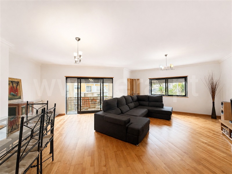 Apartamento T2 à venda em Alcabideche, €545.000