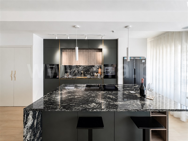 Apartamento T2 / Cascais, Carcavelos e Parede