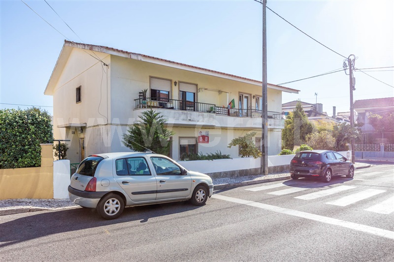 Apartamento T2 / Cascais, Tires / São Domingos de Rana