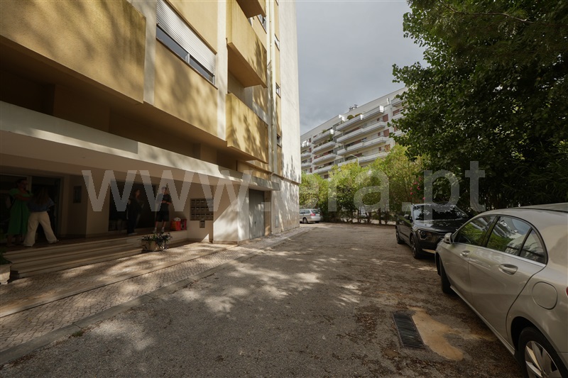 Apartamento T2 à venda em Santo António dos Olivais, Coimbra — foto 2