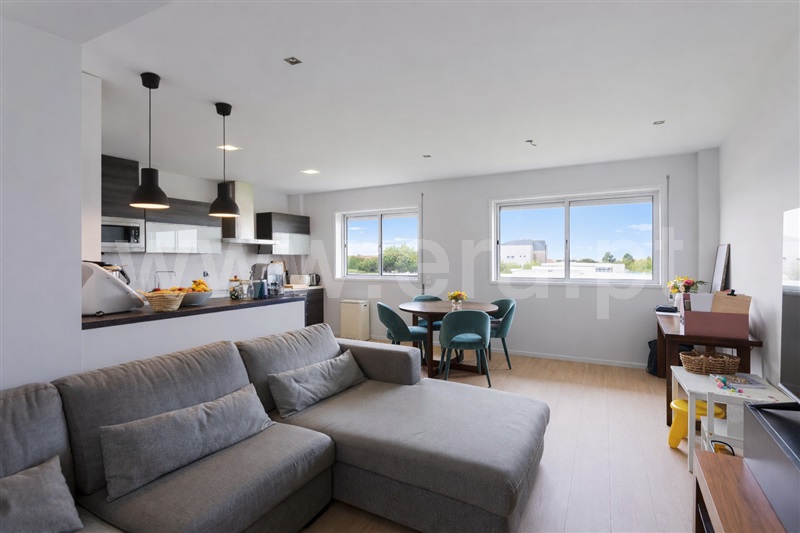 Apartamento T2 / Espinho, Anta e Guetim