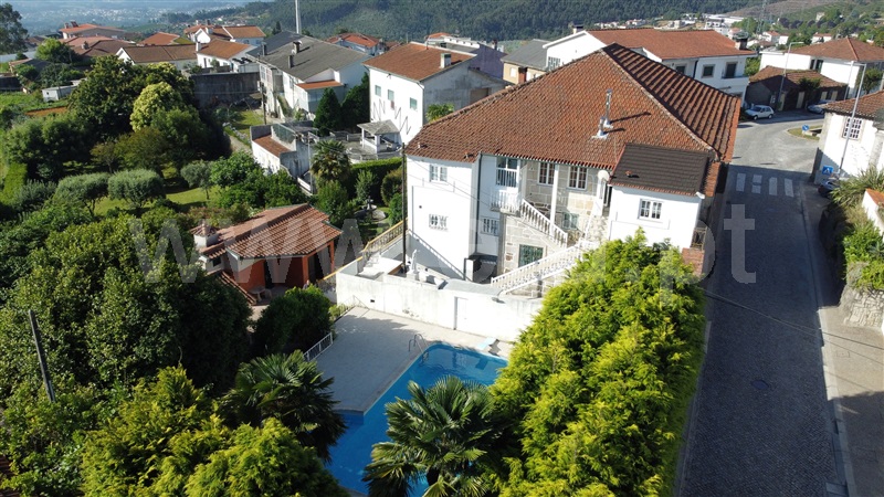 Apartamento T2 / Felgueiras, Idães