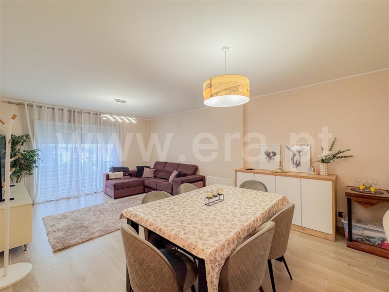 Apartamento T2 / Gondomar, Baguim do Monte (Rio Tinto)