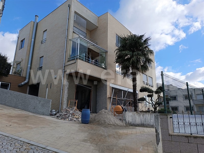 Apartamento T2 / Gondomar, Fânzeres e São Pedro da Cova