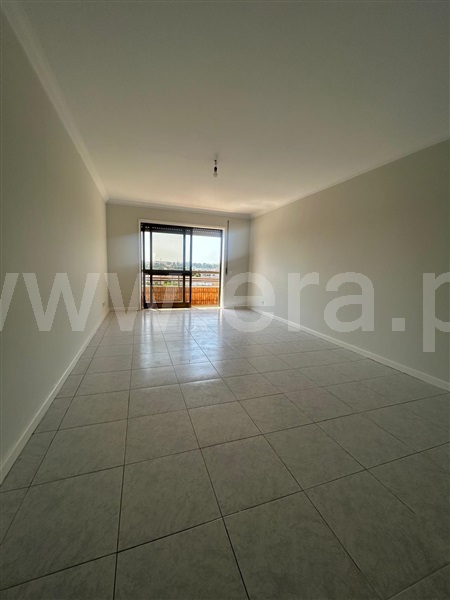 Apartamento T2 / Gondomar, Fânzeres - Repelão