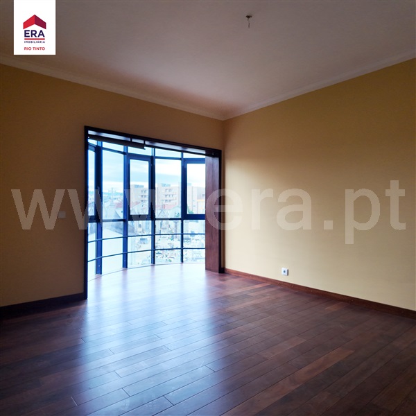 Apartamento T2 à venda em Rio Tinto - Estação, Gondomar — foto 5