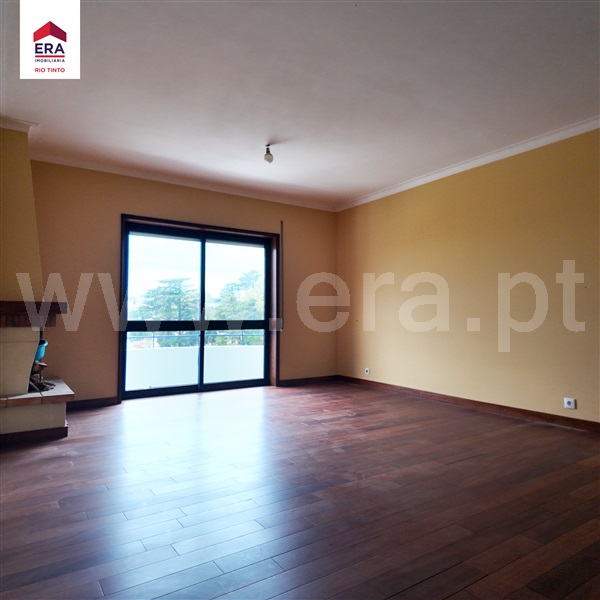 Apartamento T2 à venda em Rio Tinto - Estação, Gondomar — foto 16