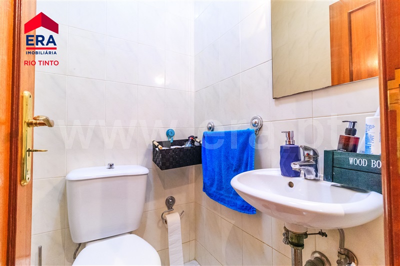 Apartamento T2 à venda em Rio Tinto - Estação, Gondomar — foto 5
