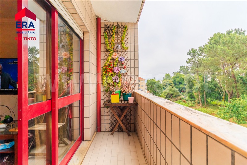 Apartamento T2 à venda em Rio Tinto - Estação, Gondomar — foto 3