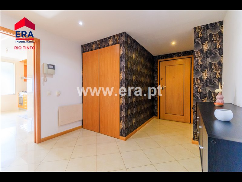 Apartamento T2 à venda em Rio Tinto - Estação, Gondomar — foto 4