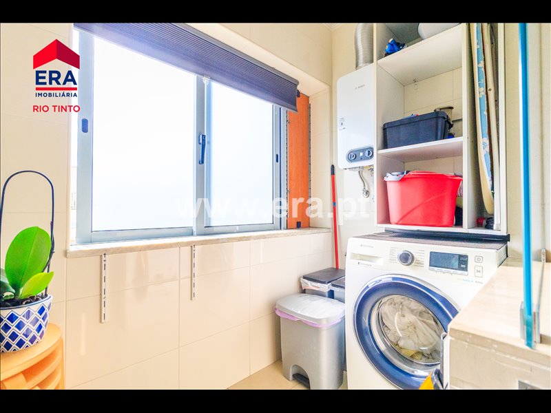 Apartamento T2 à venda em Rio Tinto - Estação, Gondomar — foto 3