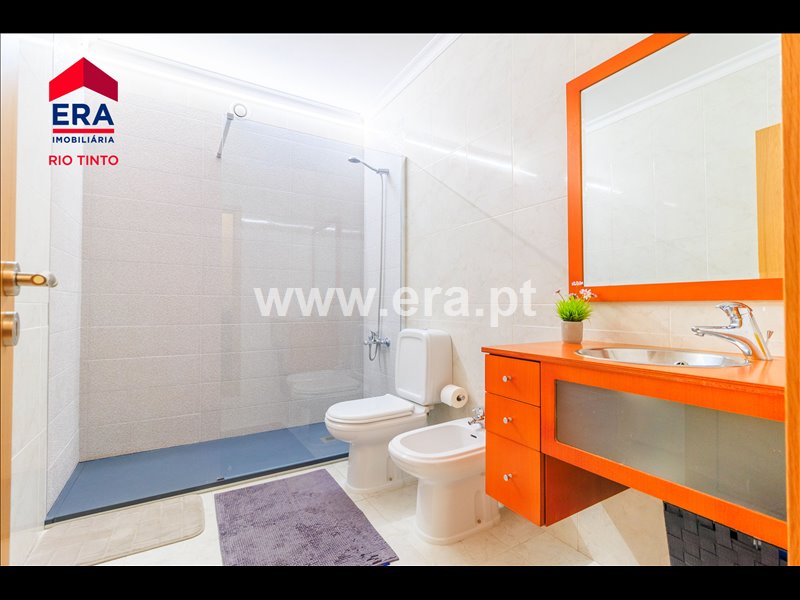 Apartamento T2 à venda em Rio Tinto - Estação, Gondomar — foto 13