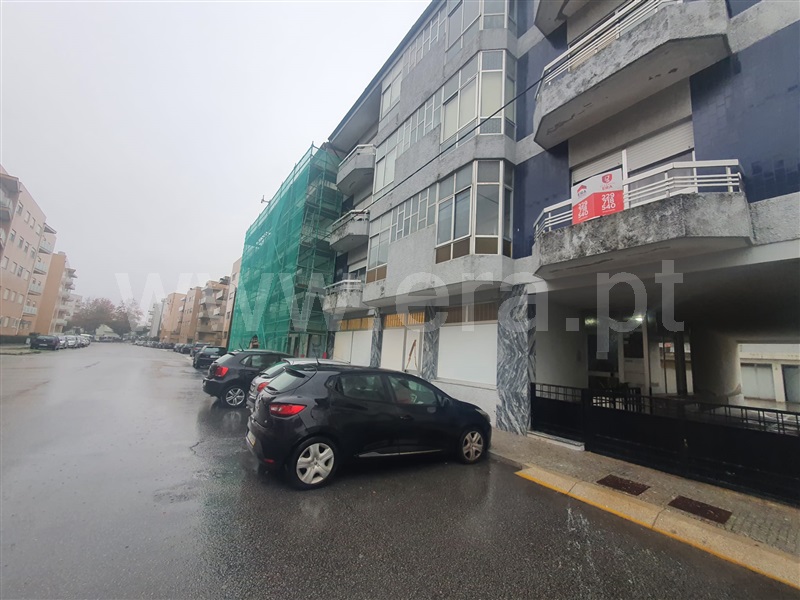 Apartamento T2 / Gondomar, Rio Tinto - Forno