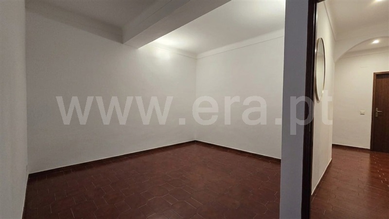 Apartamento T2 à venda em Centro, Guarda — foto 7