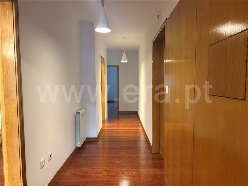 Apartamento T2 à venda em Costa, Guimarães — foto 4