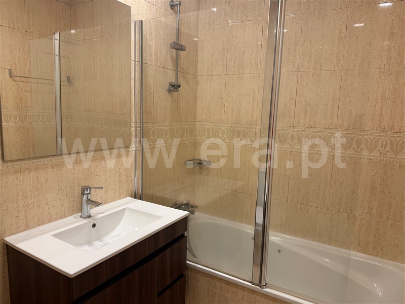 Apartamento T2 à venda em Costa, Guimarães — foto 9