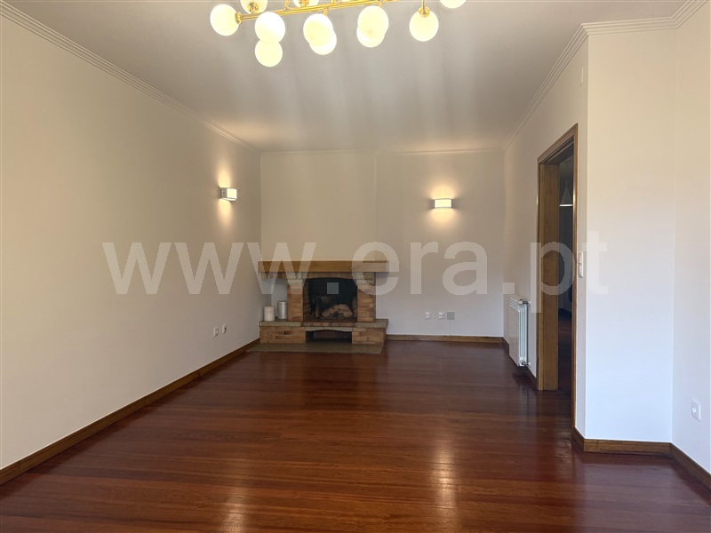 Apartamento T2 / Guimarães, Costa