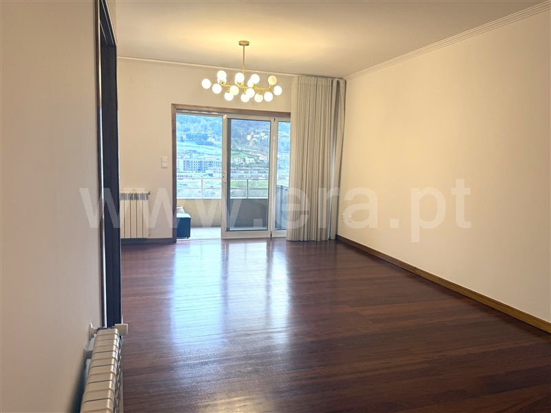 Apartamento T2 à venda em Costa, Guimarães — foto 2