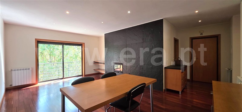 Apartamento T2 / Guimarães, Creixomil