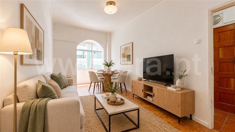 Apartamento T2 em Ajuda, €369.000