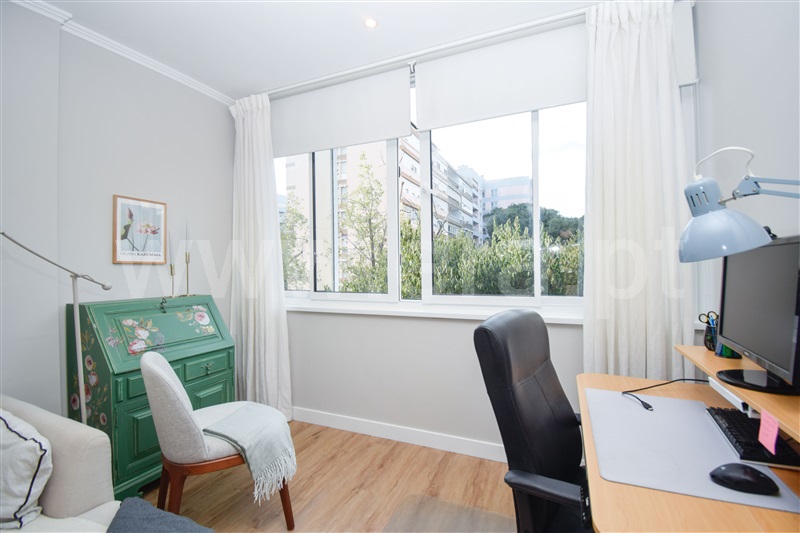 Apartamento T2 à venda em Benfica, Lisboa — foto 4