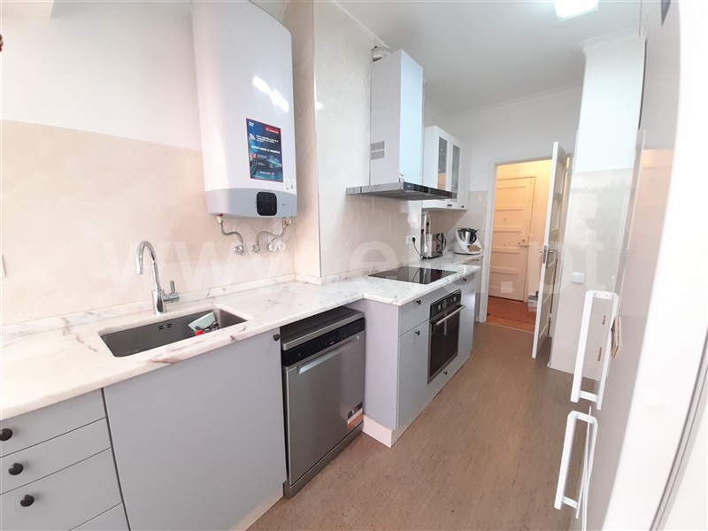 Apartamento T2 à venda em Loja do Cidadão - Laranjeiras, Lisboa — foto 5