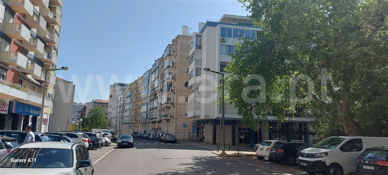 Apartamento T2 / Lisboa, Lumiar