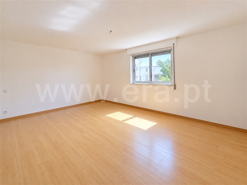 Apartamento T2 à venda em Santa Clara, Lisboa — foto 4