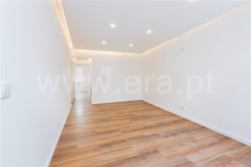 Apartamento T2 à venda em Santa Maria Maior, Lisboa — foto 4
