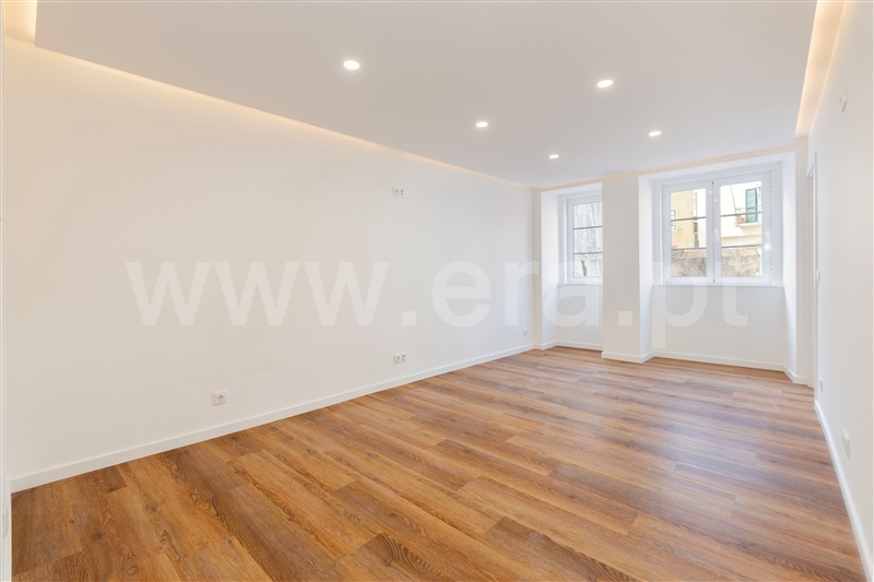 Apartamento T2 à venda em Santa Maria Maior, Lisboa — foto 3