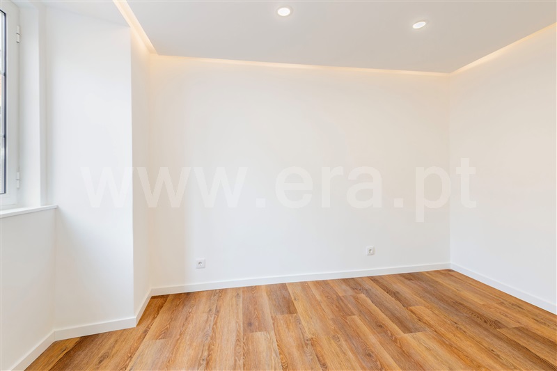 Apartamento T2 à venda em Santa Maria Maior, Lisboa — foto 7