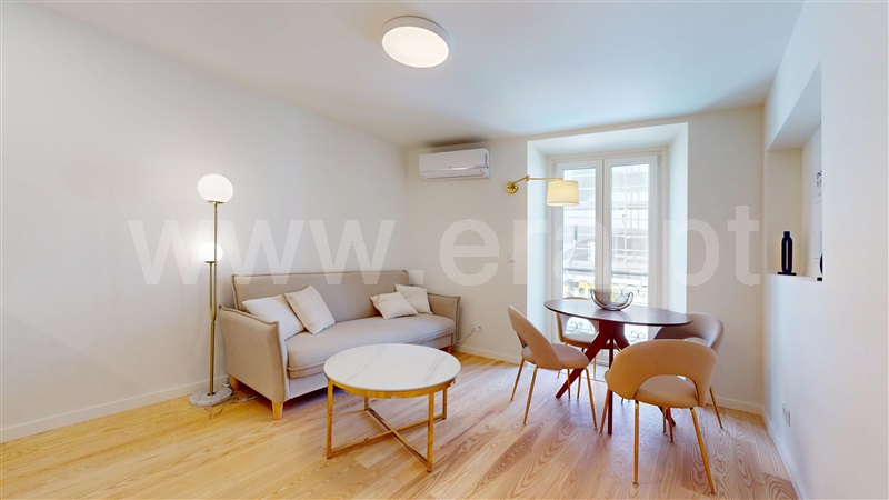 Apartamento T2 / Lisboa, São Vicente, Lisboa