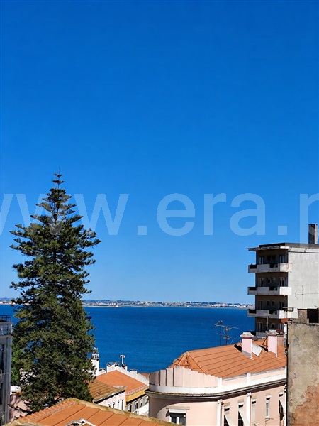 Apartamento T2 / Lisboa, São Vicente, Lisboa