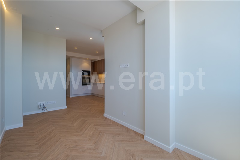 Apartamento T2 / Lisboa, São Vicente - Mais