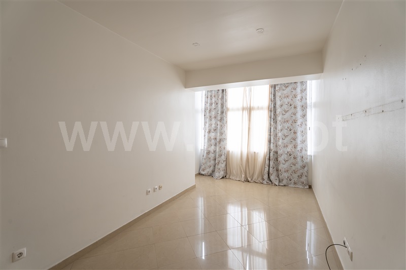 Apartamento T2 / Loures, Loures