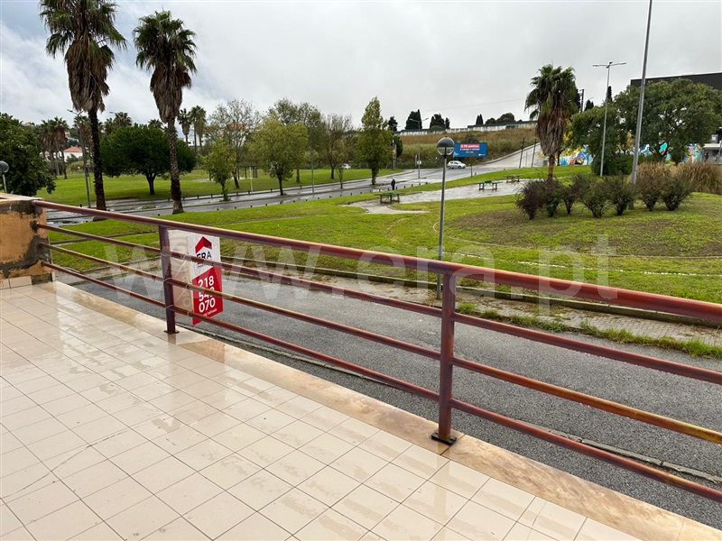 Apartamento T2 / Loures, Loures