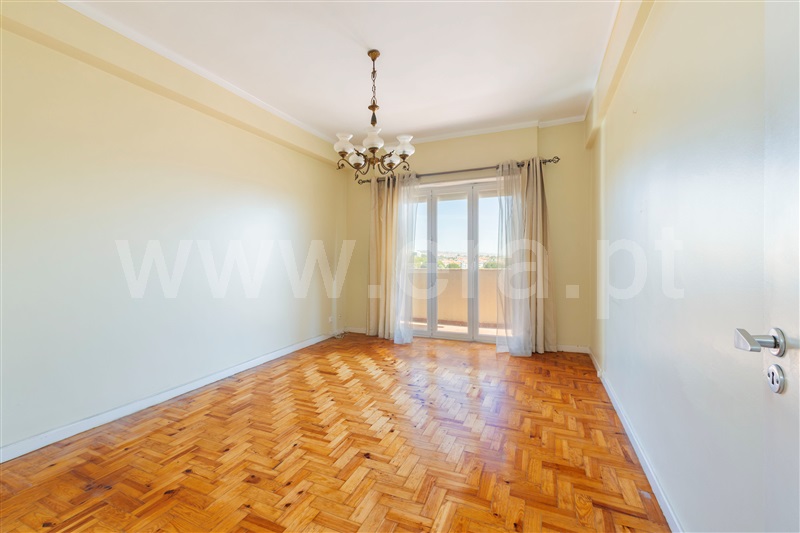 Apartamento T2 / Loures, Loures