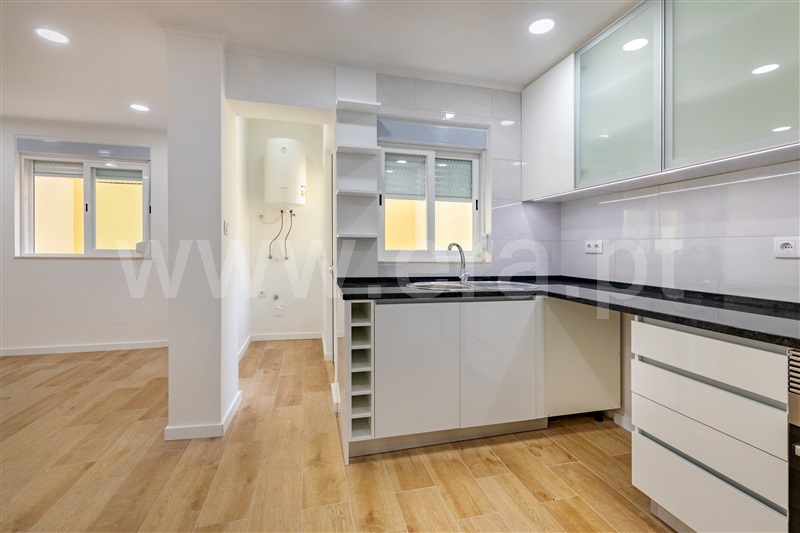 Apartamento T2 / Loures, Moscavide